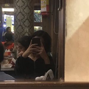 Meet your Posher, Anahita